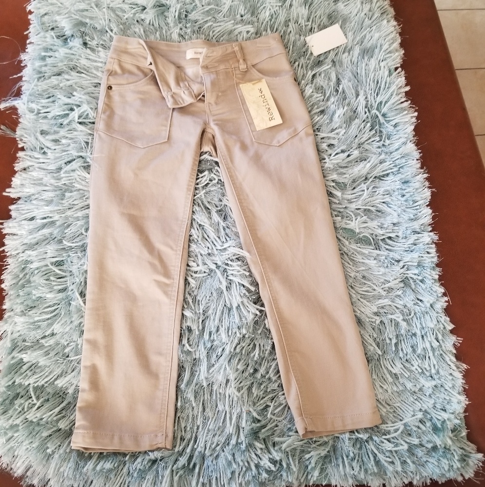 Khaki Capris